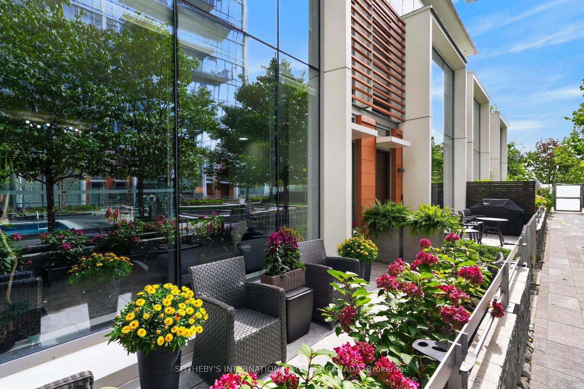 29 Queens Quay E TH 114 #TH 114, Toronto — Condo Town for sale, photo 1