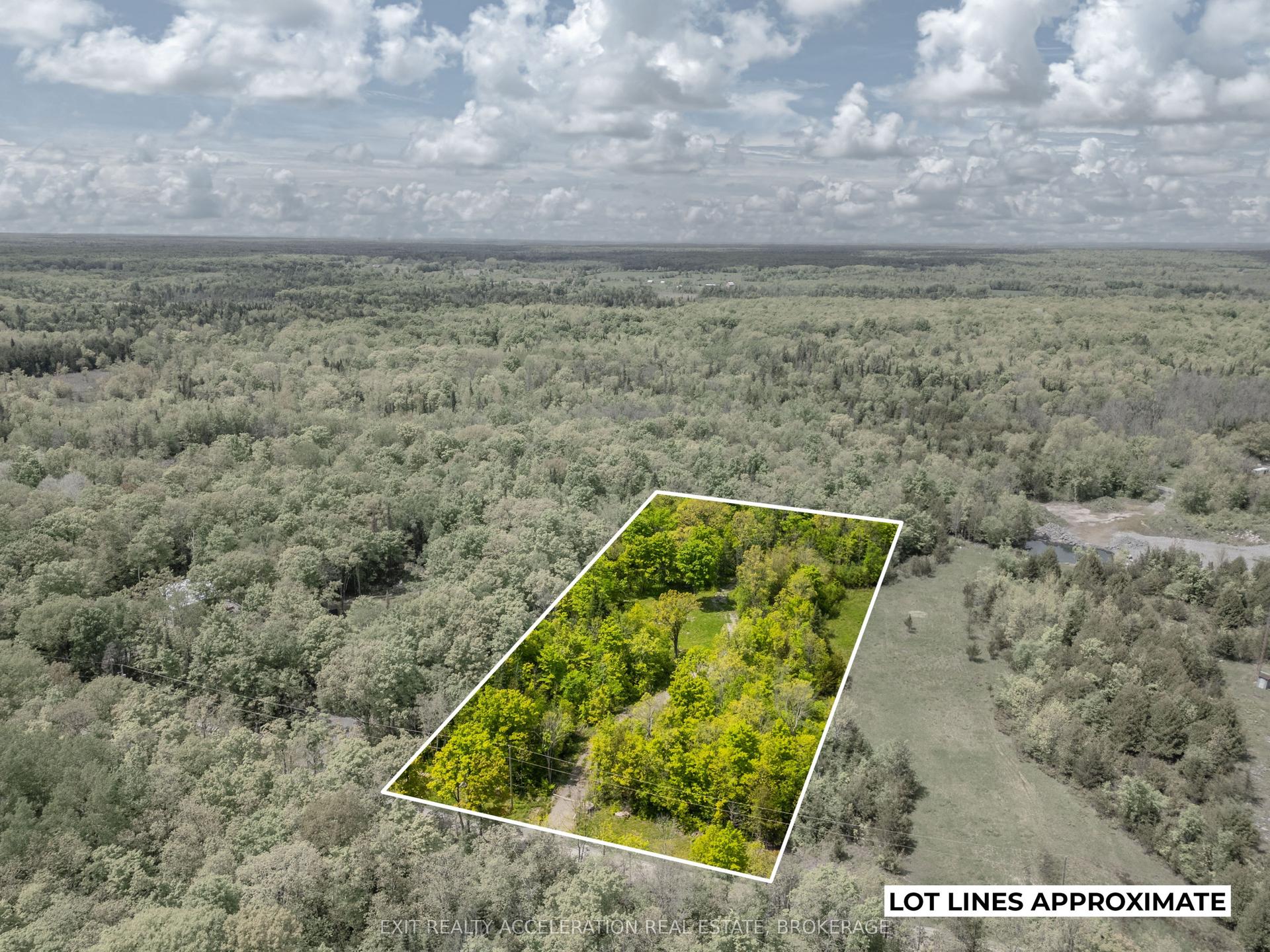 41 Stonehedge Road — photo 1