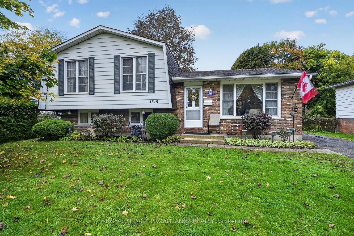 1319 Alwington Street, Brockville — Detached for sale, photo 1