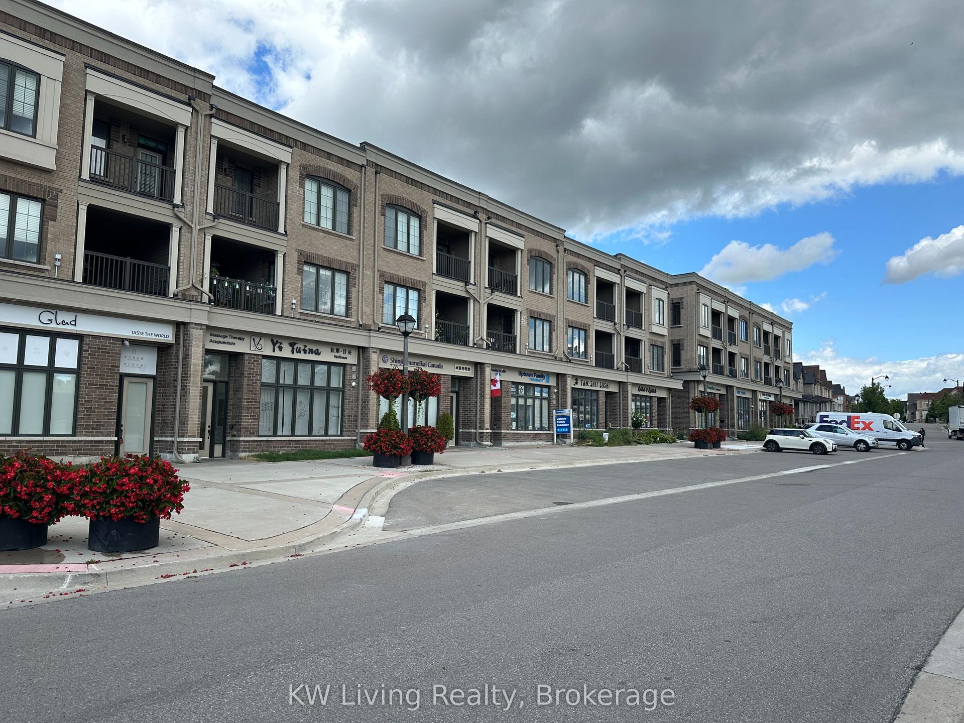 8 Nipigon Avenue — photo 1