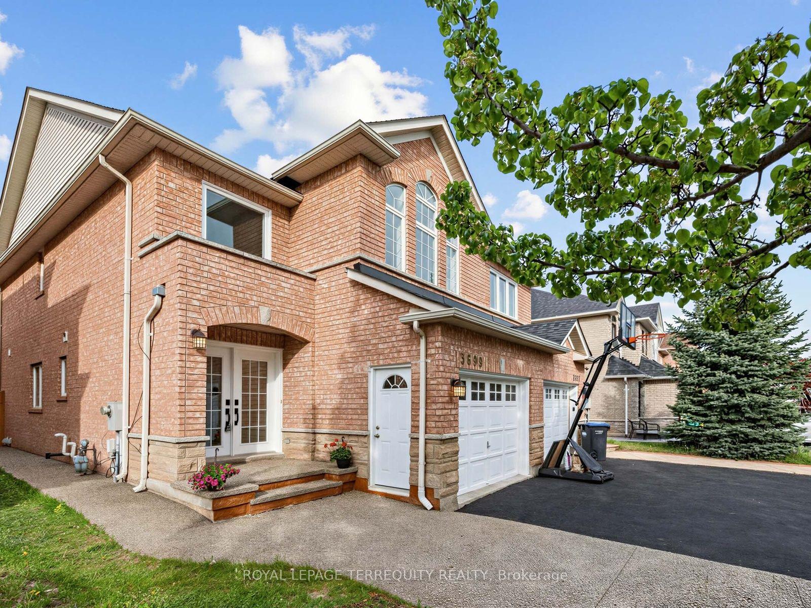 3699 Golden Locust Drive — photo 1