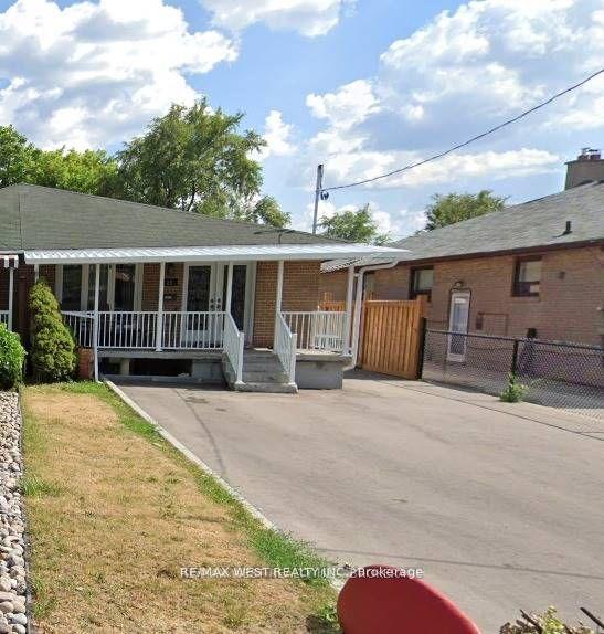 25 Coronado Court Upper #Upper, Toronto — Semi-Detached for lease, photo 1