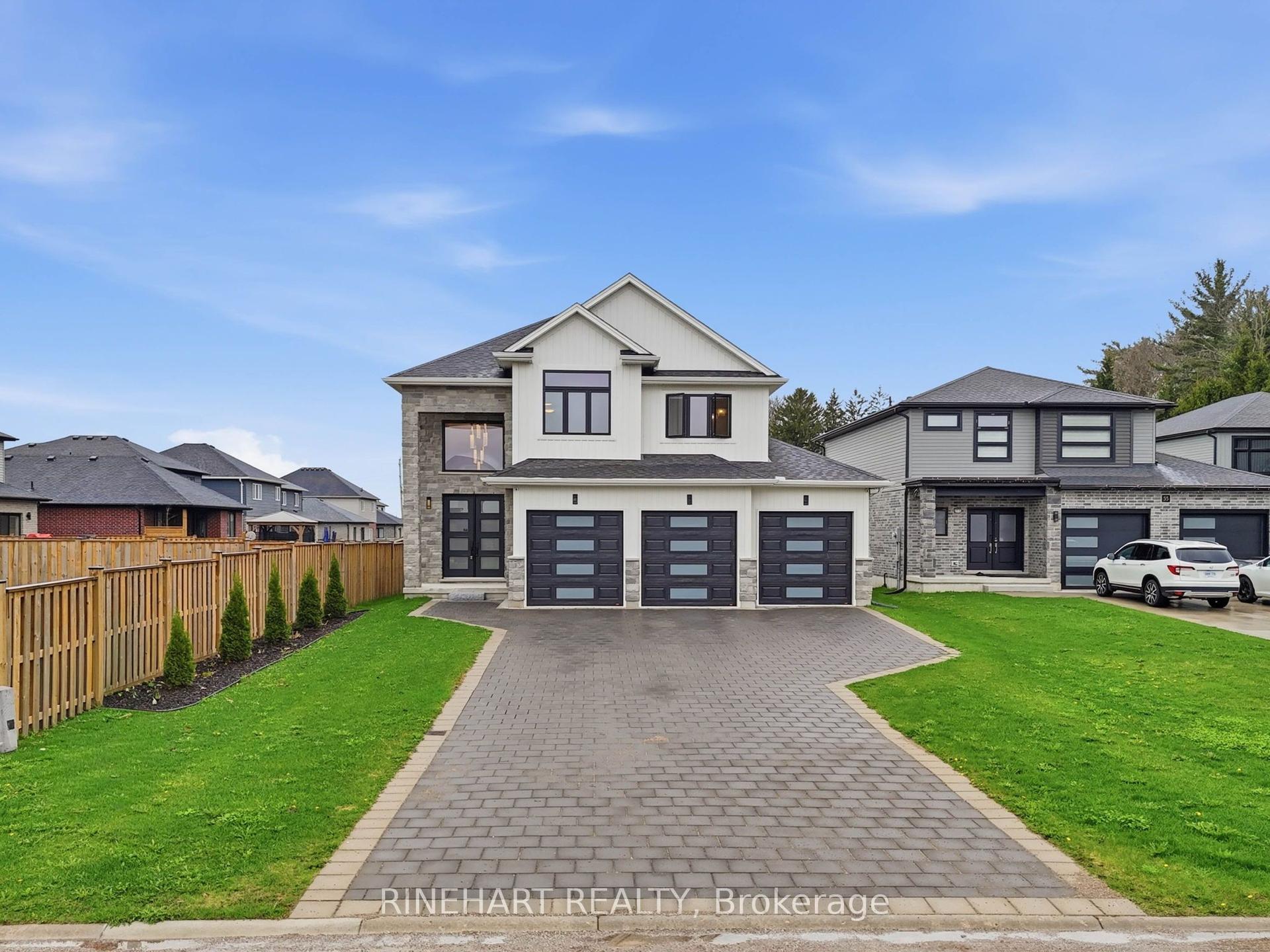 53 McNeil Street, Strathroy-Caradoc — Detached for sale, photo 1