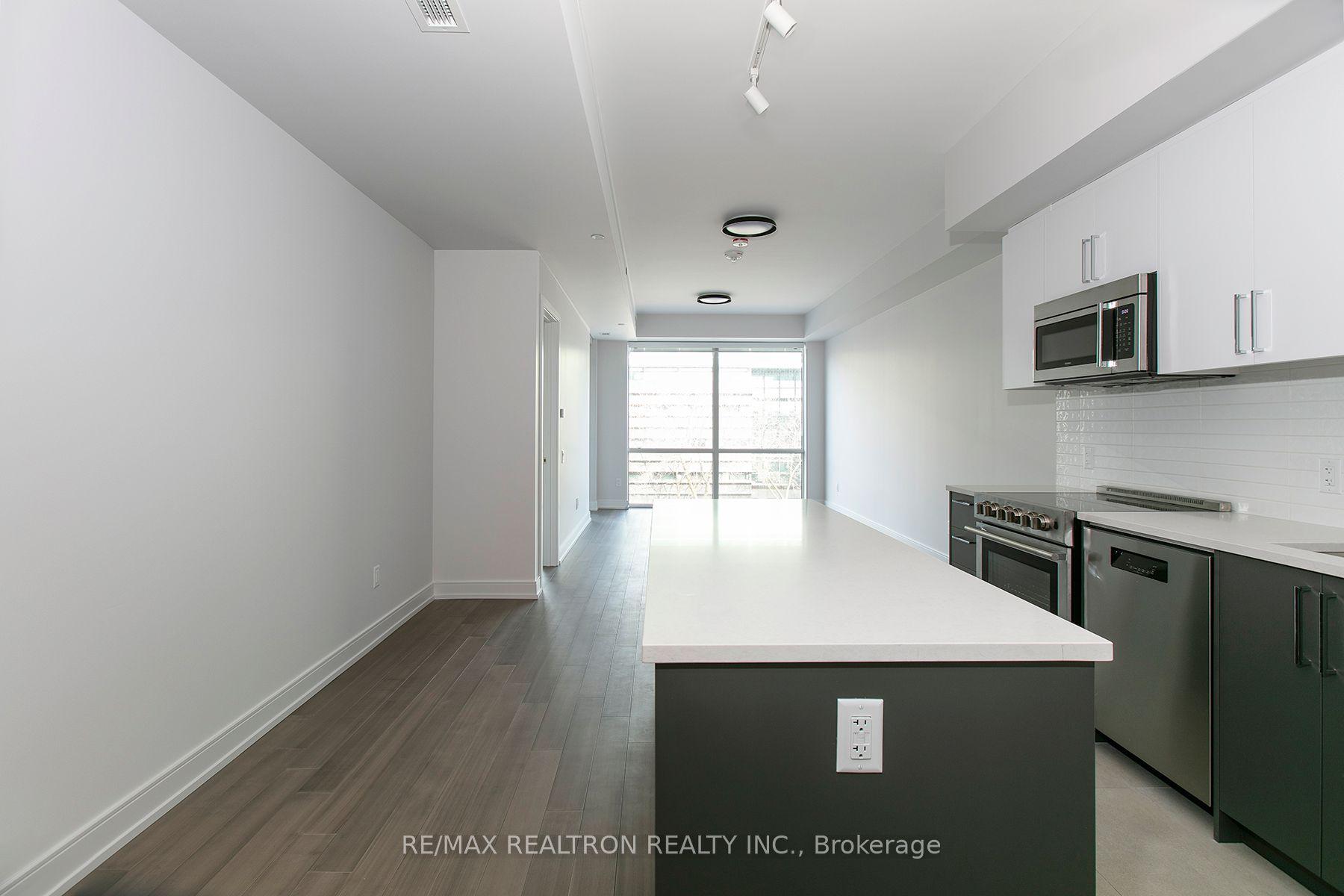 664 Spadina Avenue 203 #203 — photo 1