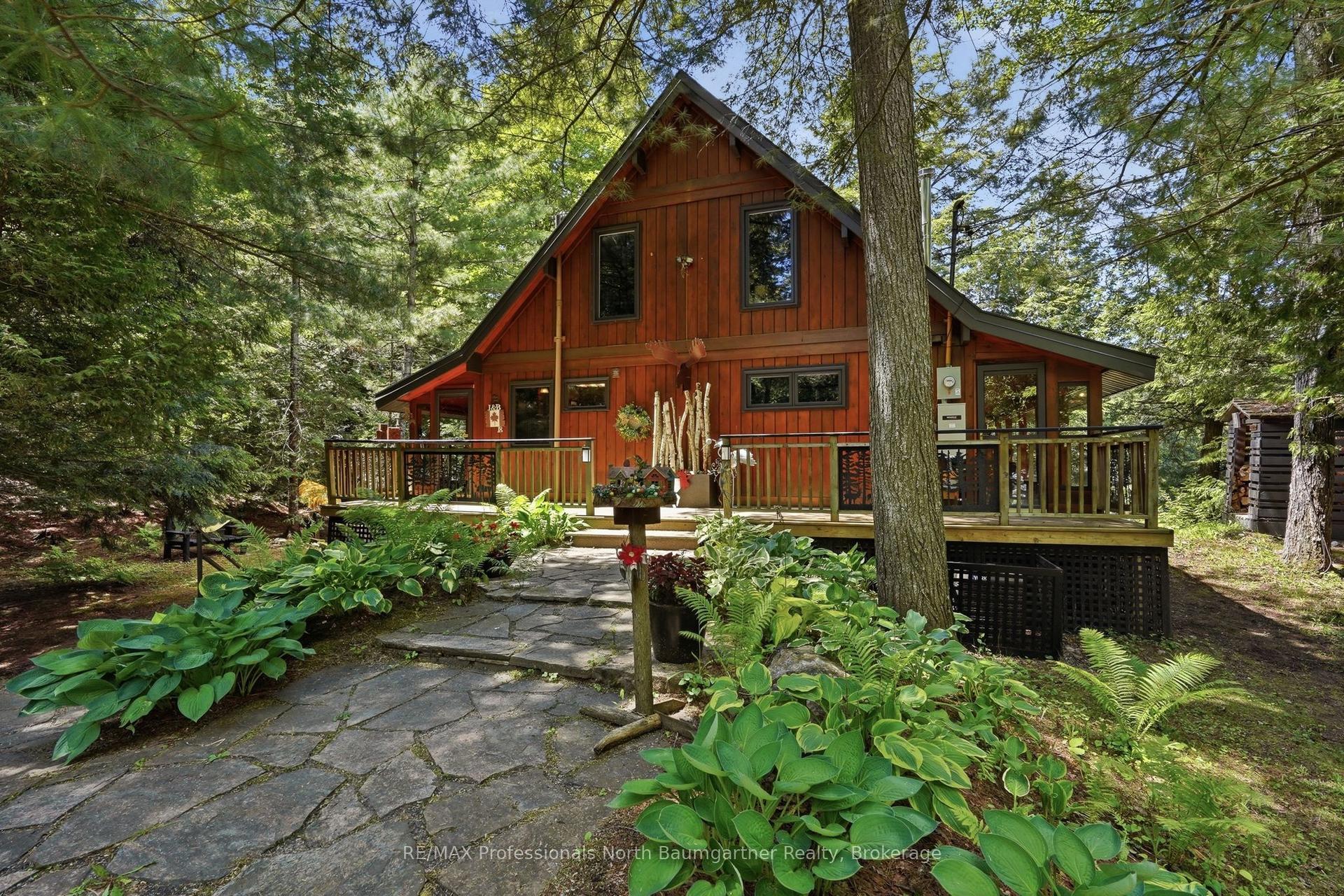 1036 Barnum Lake Drive, Dysart et al — Detached for sale, photo 1
