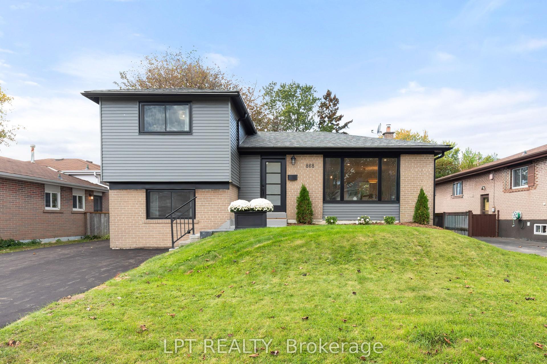 868 Liverpool Road, Pickering — Detached for sale, photo 1