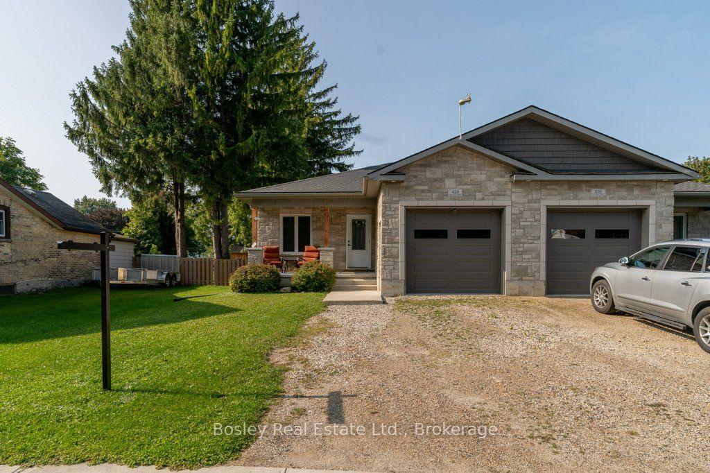 420 Victoria Street — photo 1