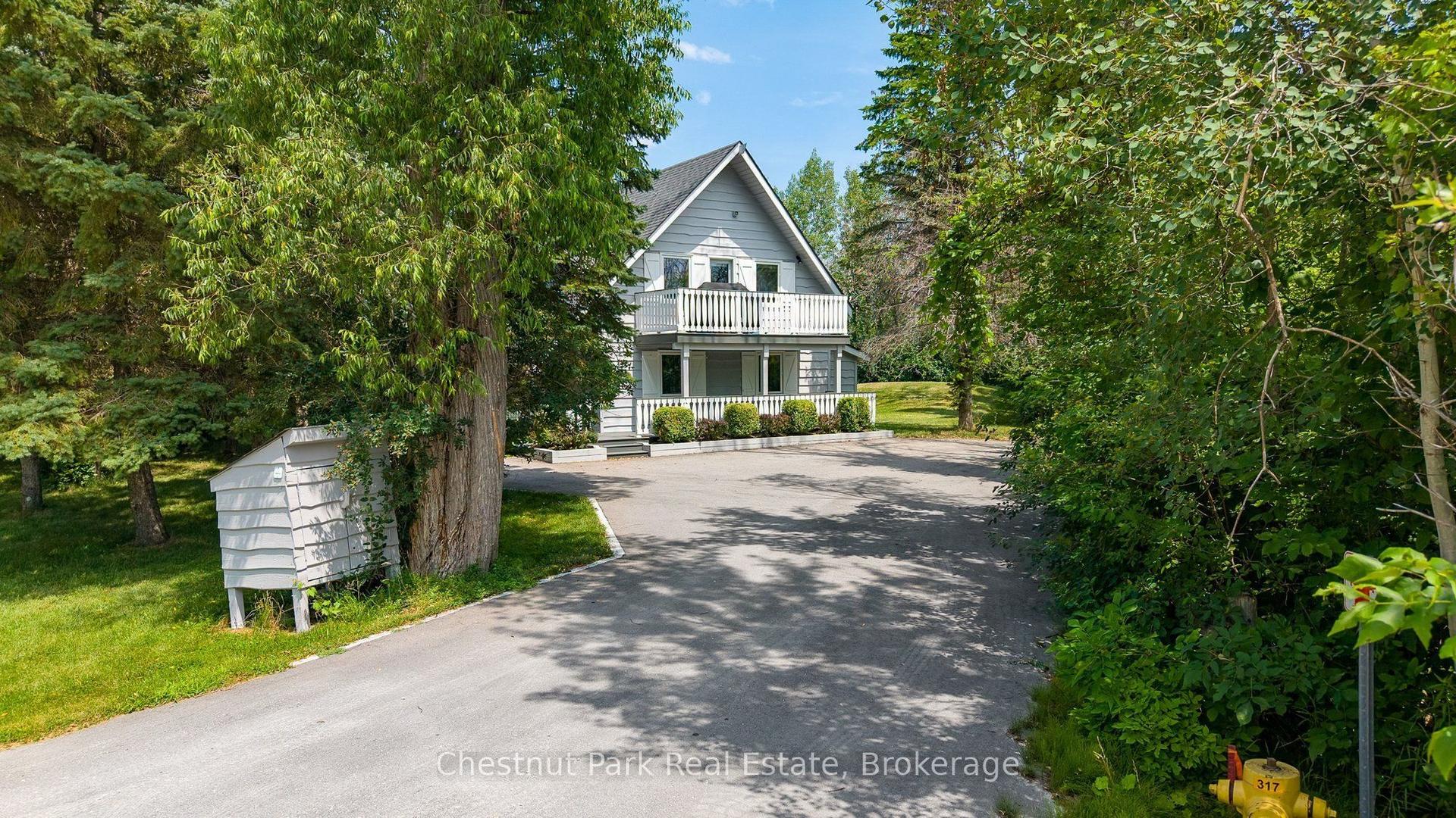 131 Martin Grove, Blue Mountains — Detached for sale, photo 1