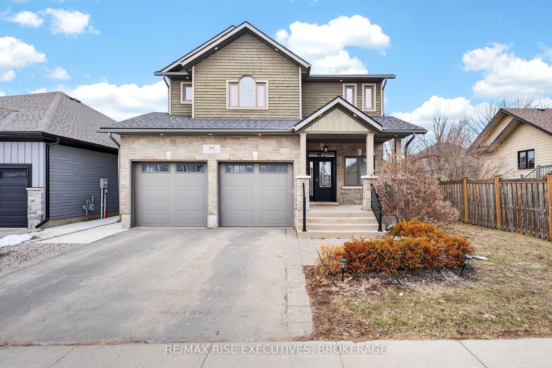 700 Stonehenge Street — photo 1