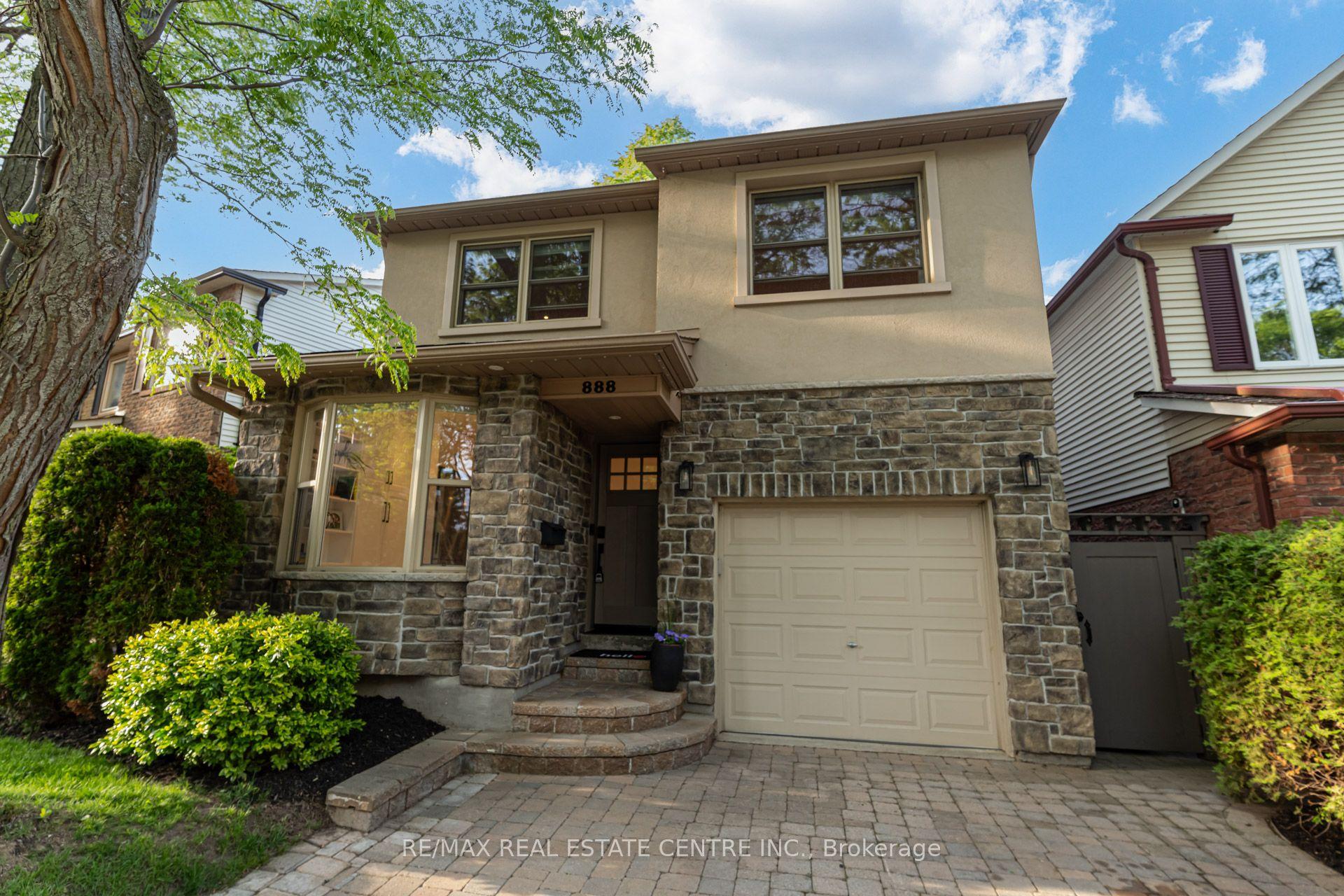 888 Sweetwater Crescent — photo 1