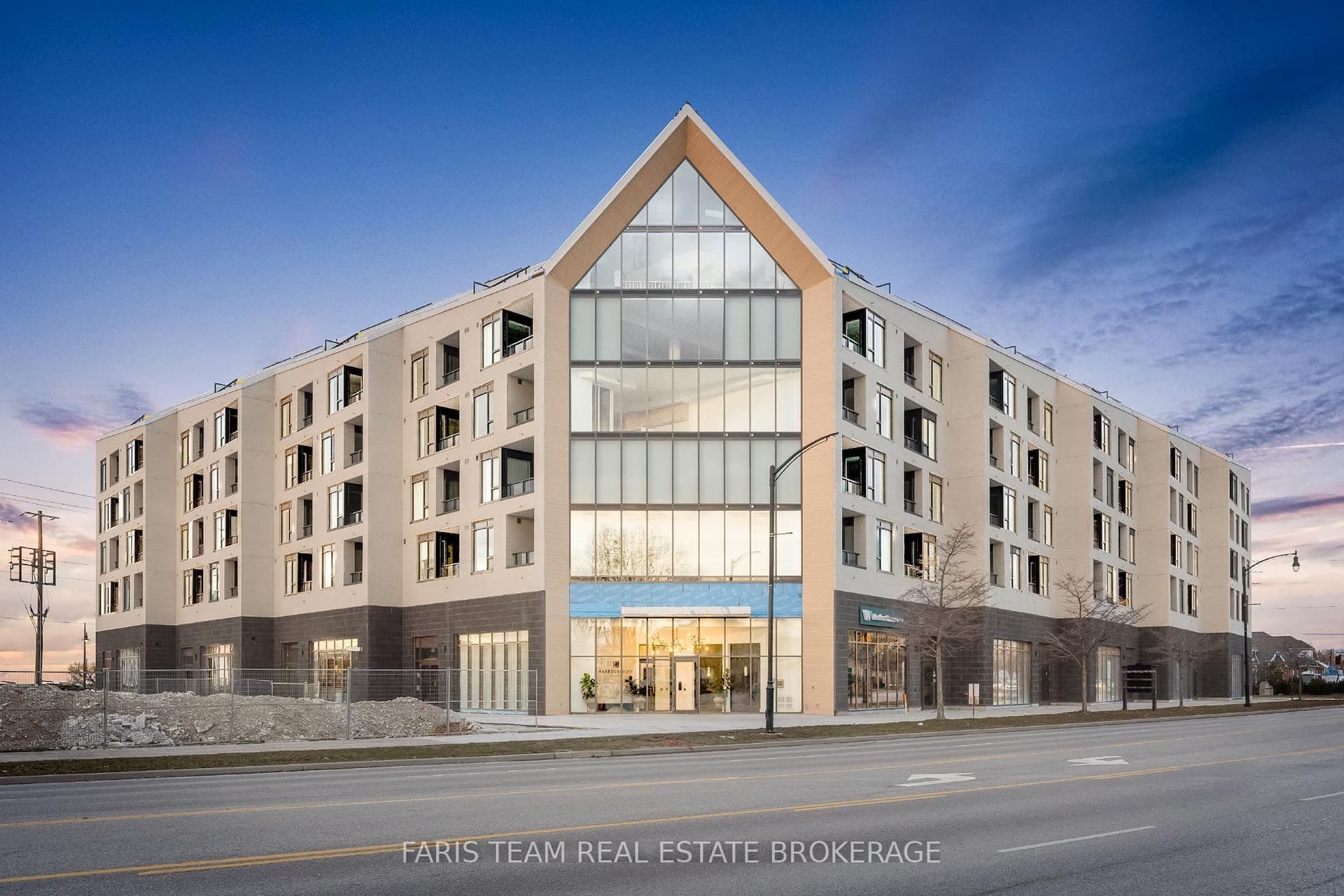 31 Huron Street 216 #216 — photo 1