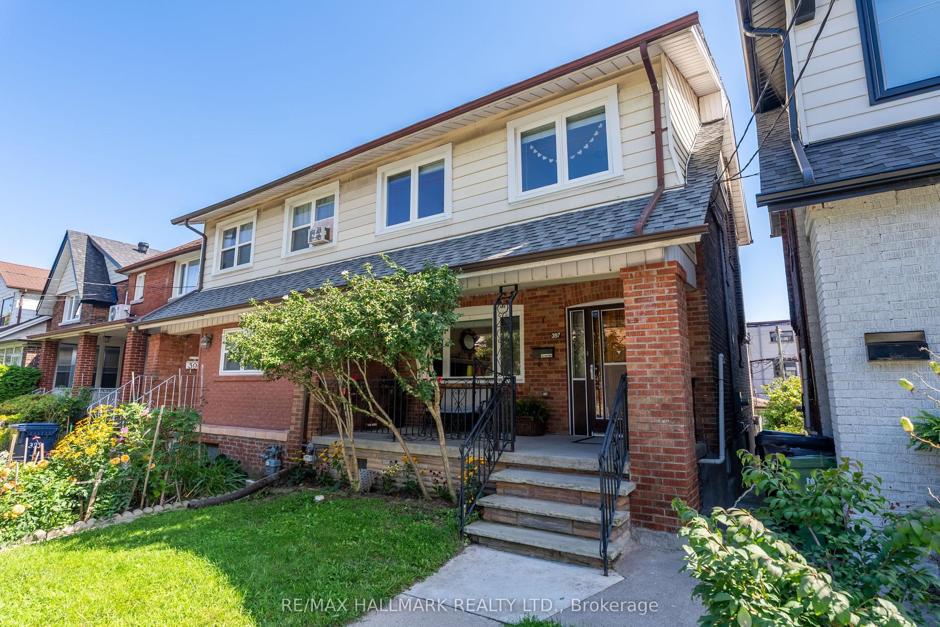 397 Strathmore Boulevard, Toronto — Semi-Detached for sale, photo 1