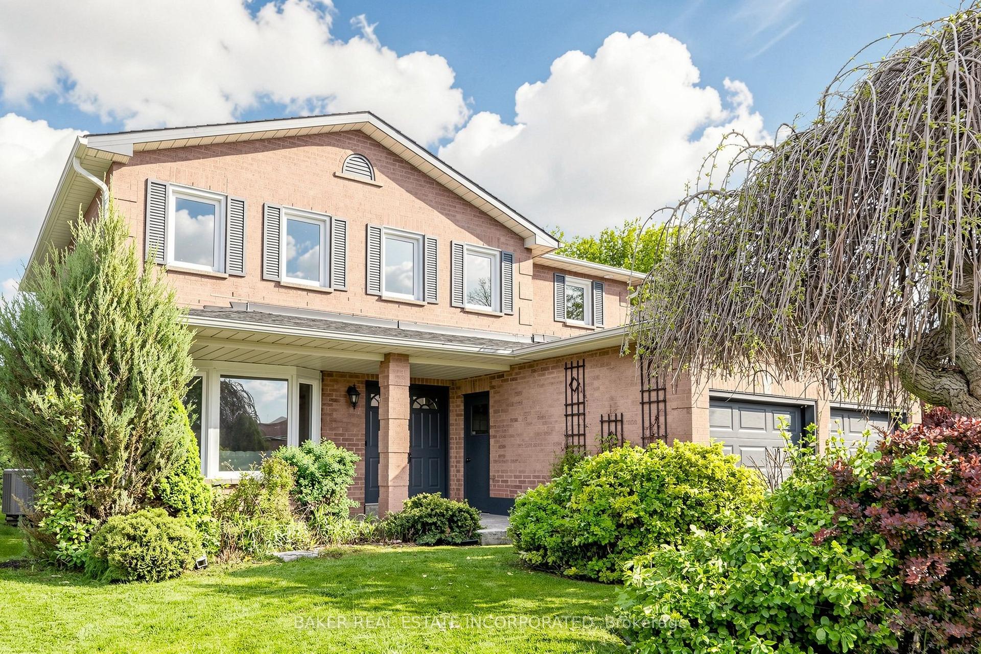 670 Leslie Valley Drive — photo 1