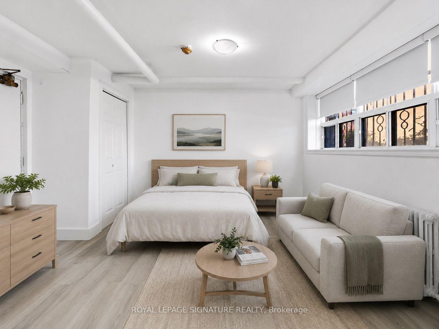 49 Cuffley Crescent S 103 #103, Toronto — Multiplex for lease, photo 1