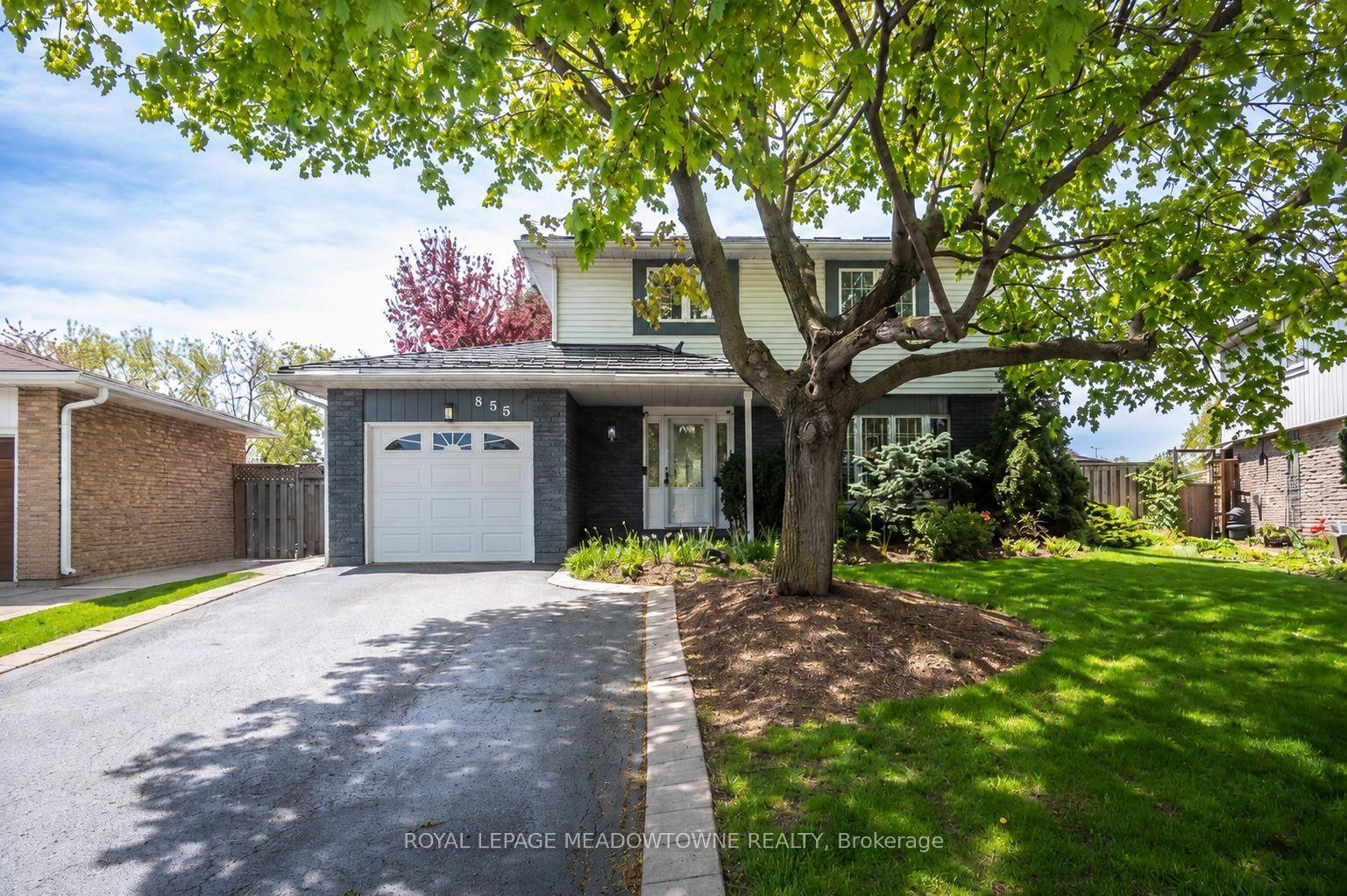 855 Maple Avenue — photo 1