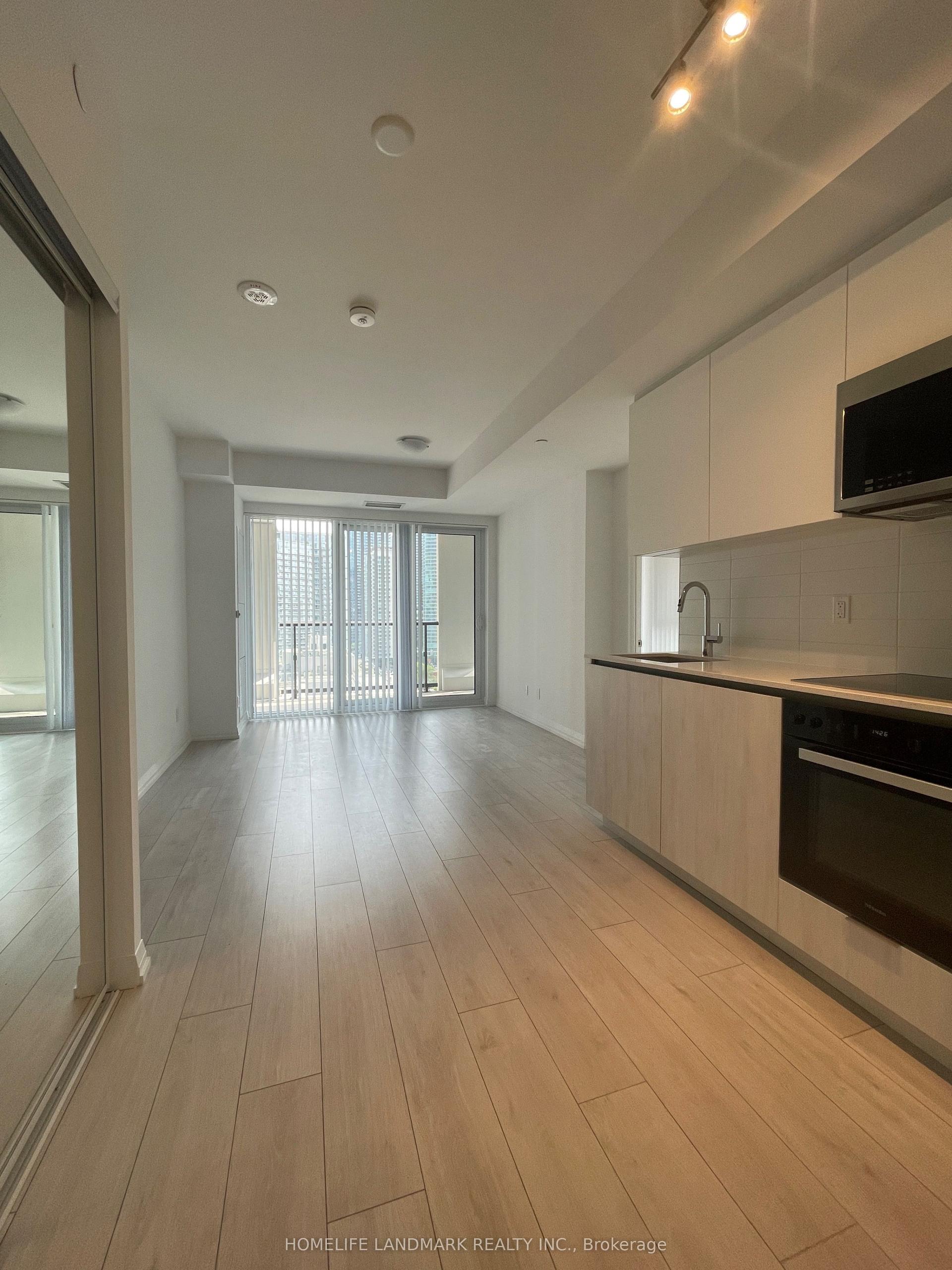 400 King Street W 1017 #1017, Toronto — Condo for lease, photo 1