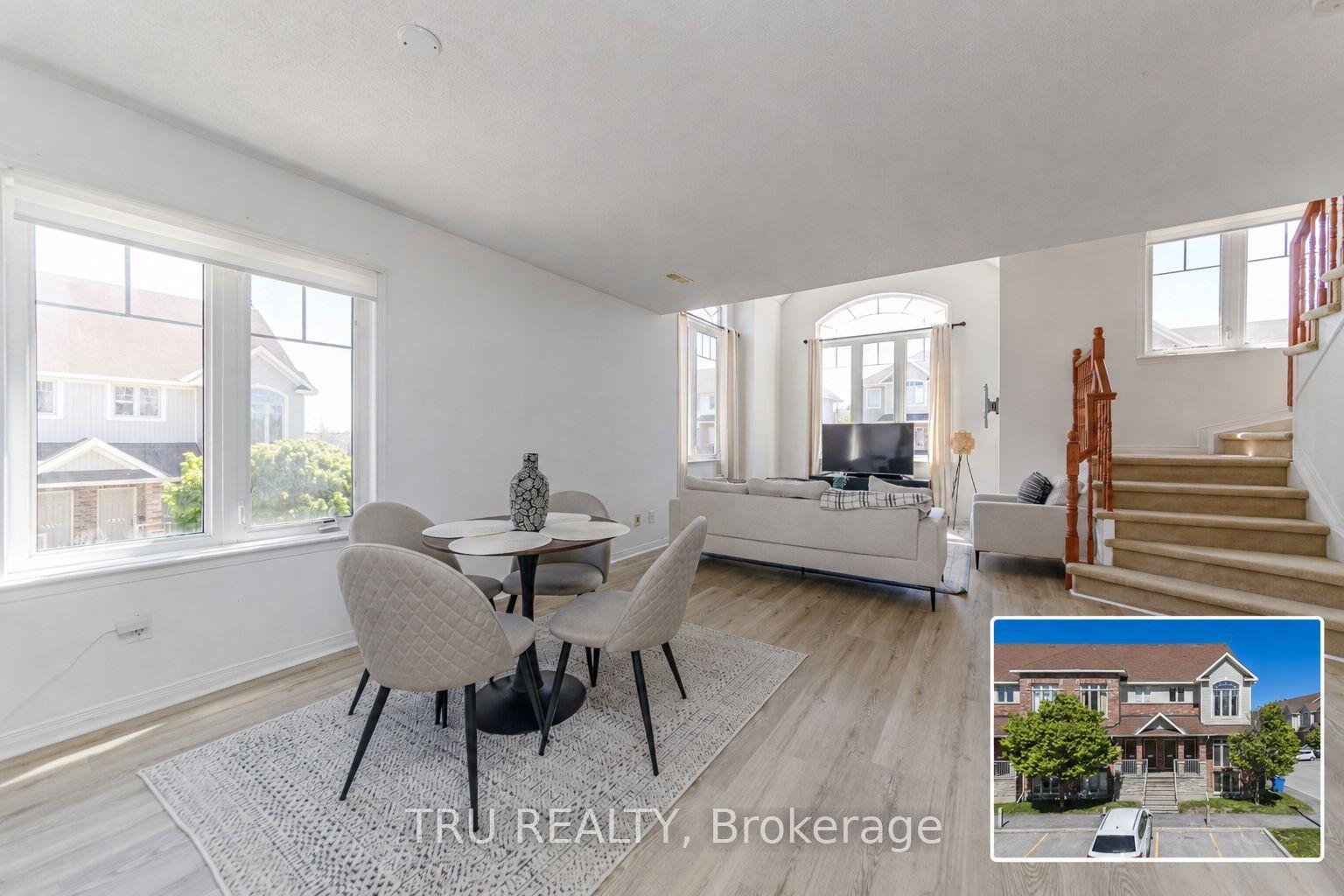 272 Keltie Private 10 #10 — photo 1