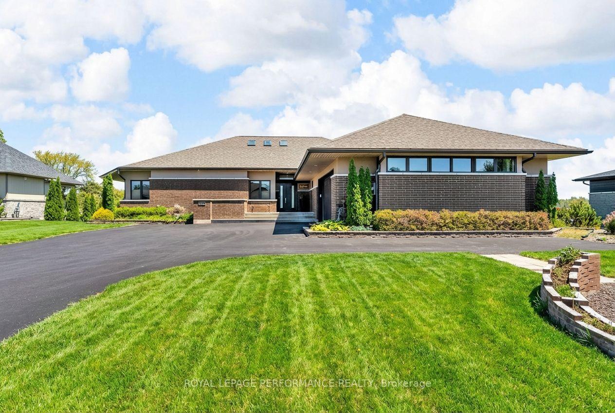 19 George Patrick Drive — photo 1