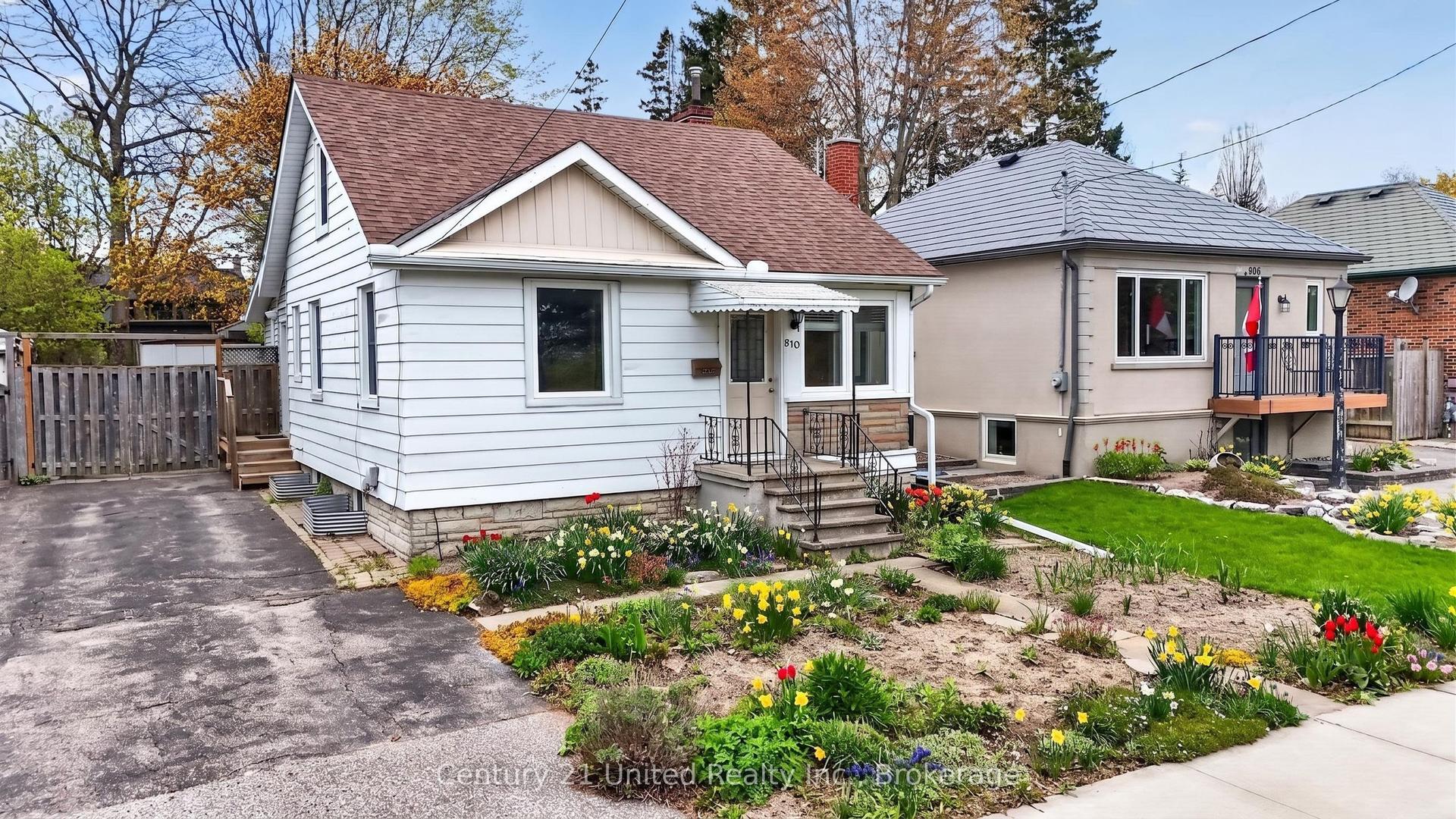 810 Byron Street S, Whitby — Detached for sale, photo 1