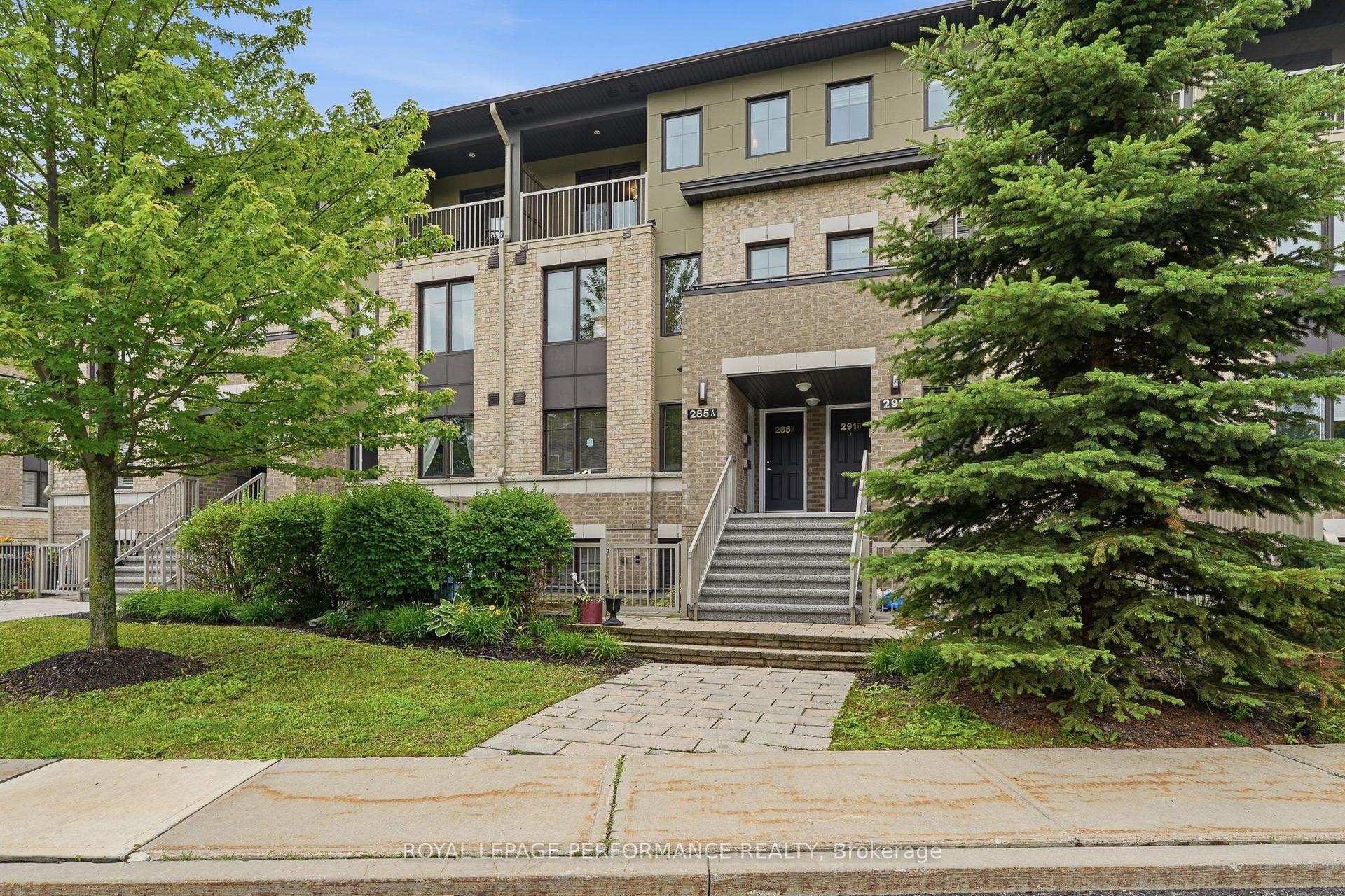 285 Titanium Private B #B, Orleans - Convent Glen and Area — Condo Town for sale, photo 1