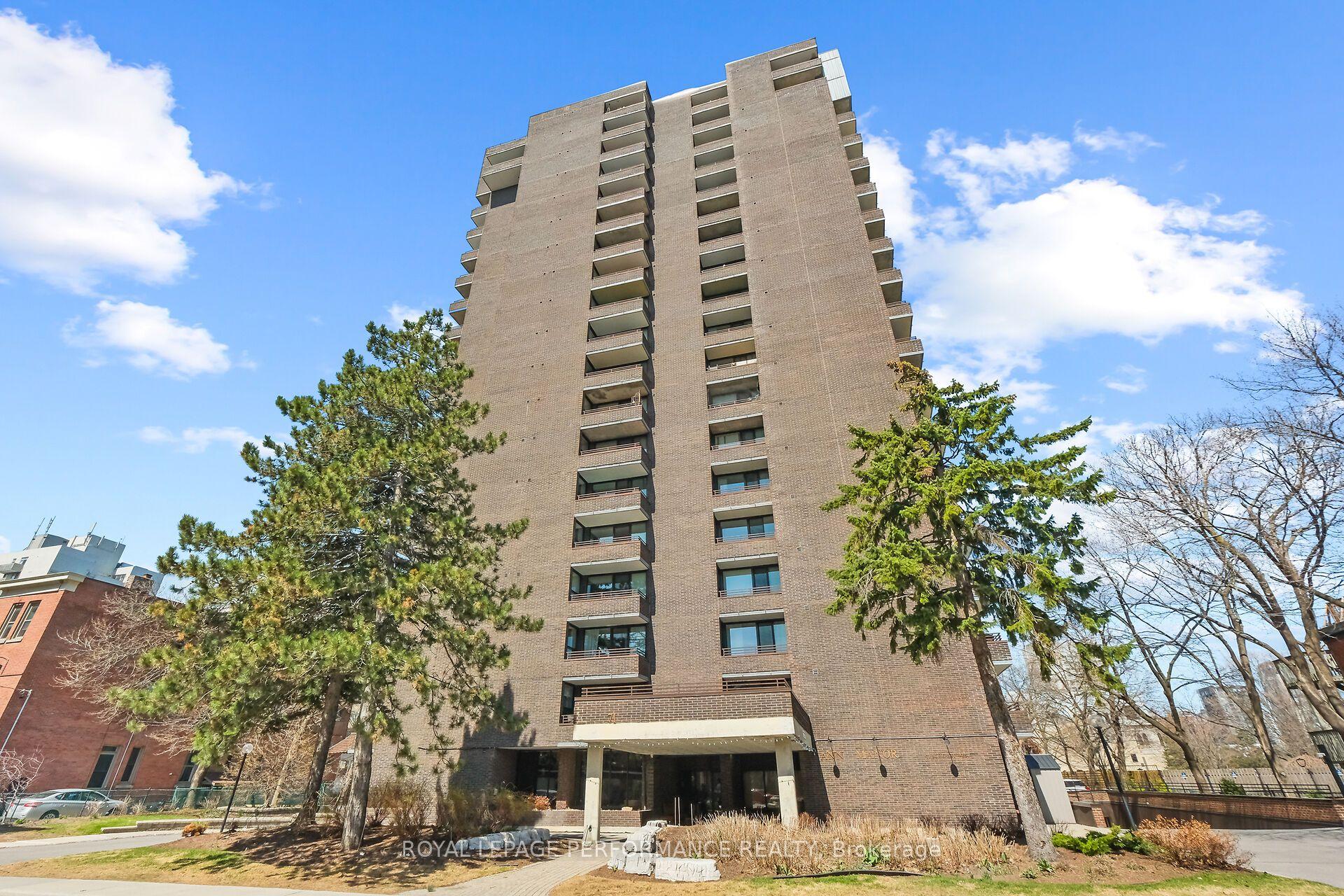 71 Somerset Street W 1003 #1003 — photo 1