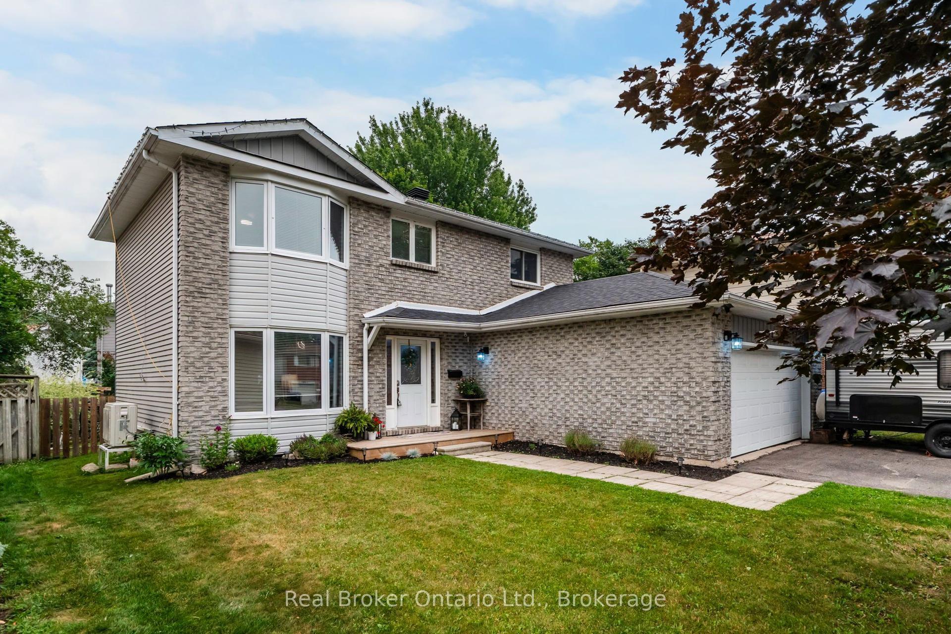 163 Woodland Drive, Midland — Detached for sale, photo 1
