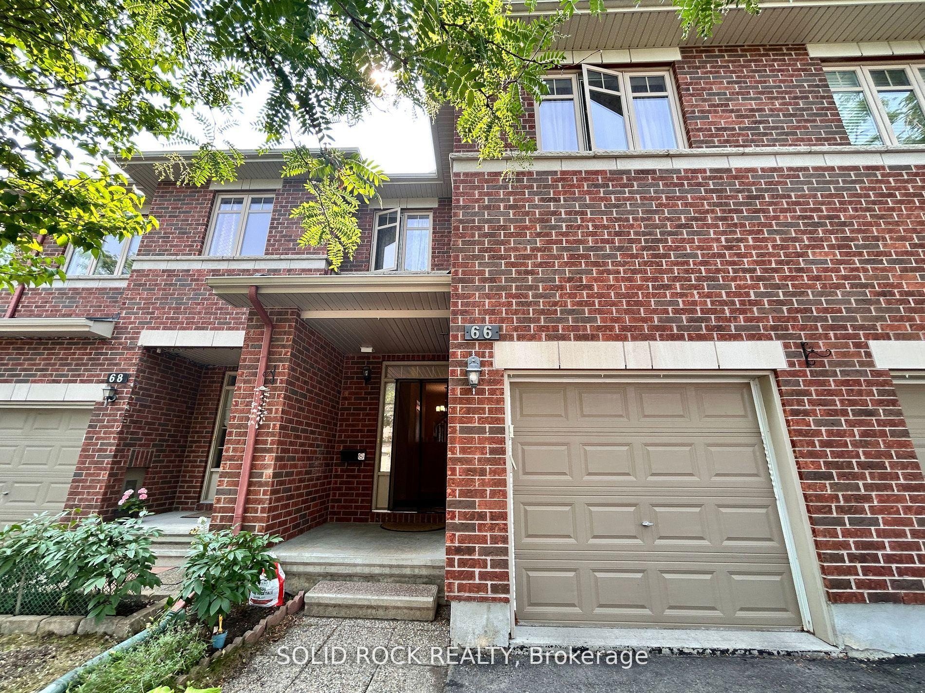 66 Madelon Drive, Barrhaven — Townhouse for lease, photo 1