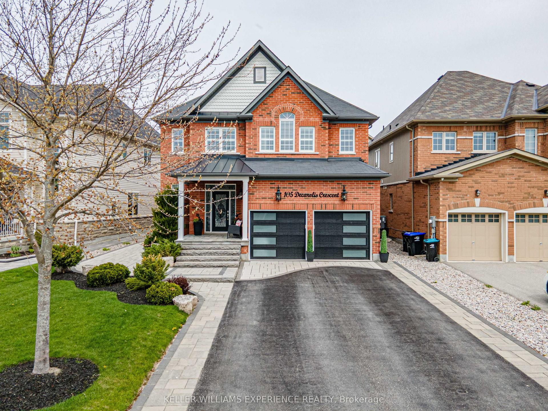 105 DECAROLIS Crescent — photo 1