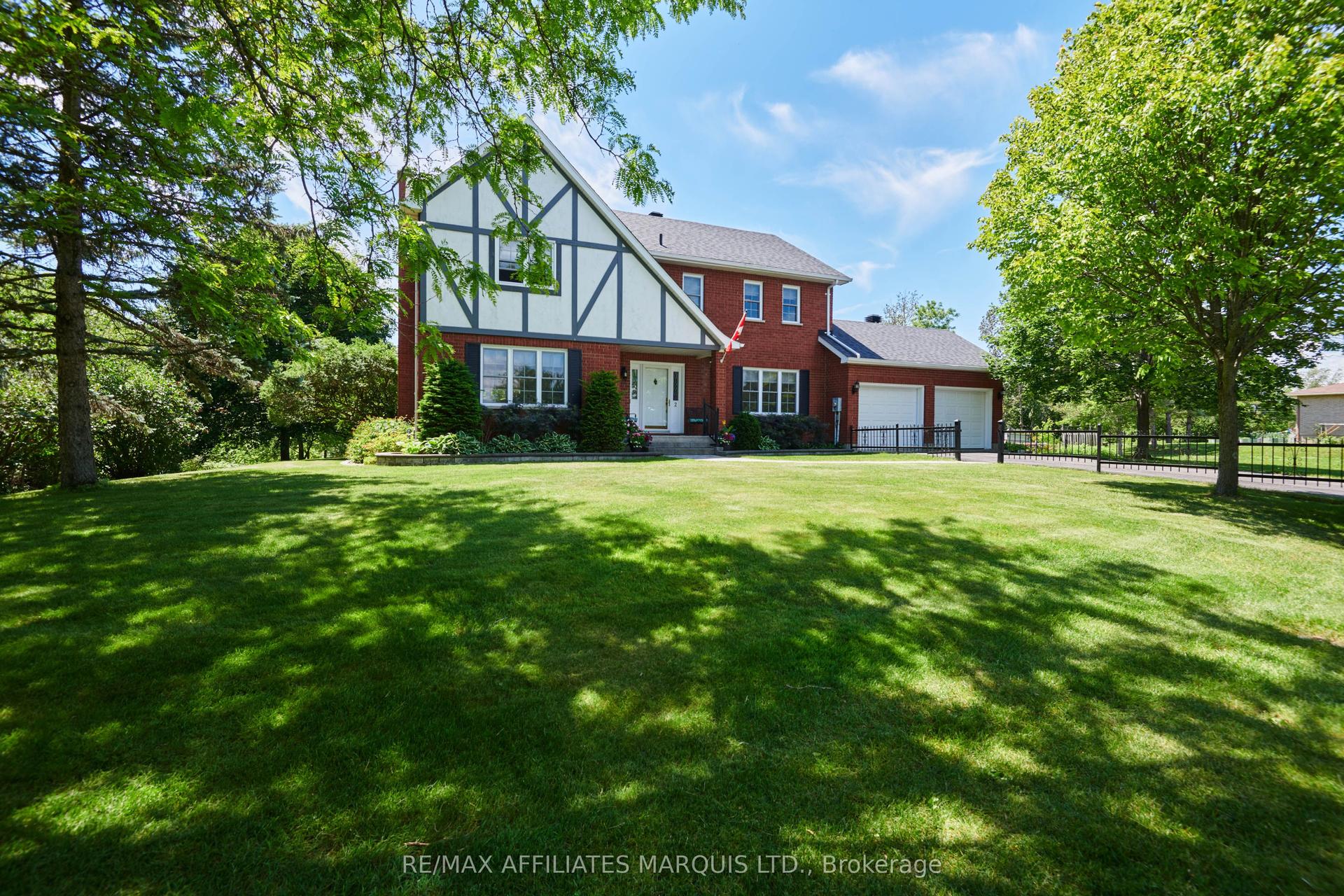 2 Fairholme Drive — photo 1