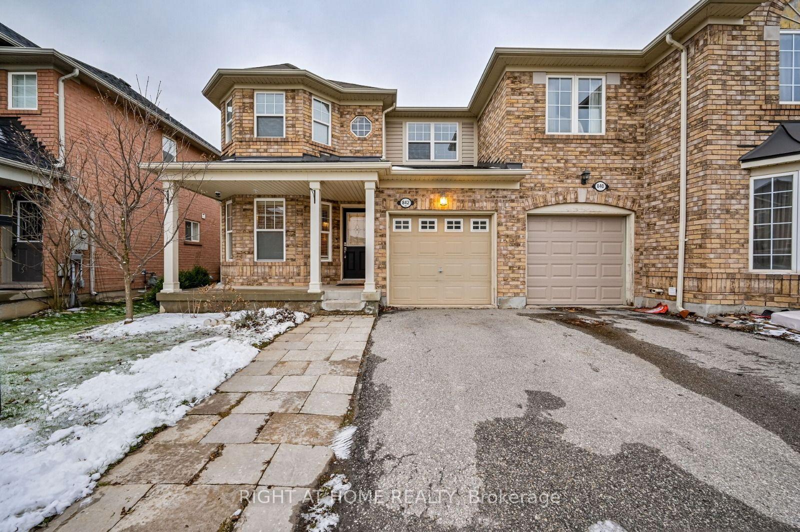 842 Luxton Drive — photo 1