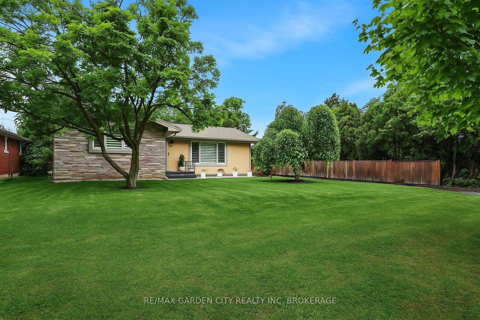 18 Wakil Drive Unit #1 (main) #Unit #1 (main) — photo 1