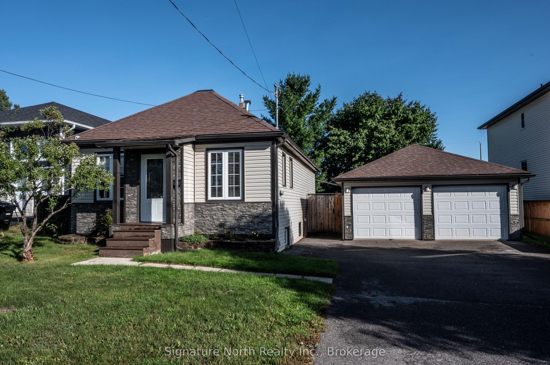 870 Detroit Avenue, Thunder Bay — Detached for sale, photo 1