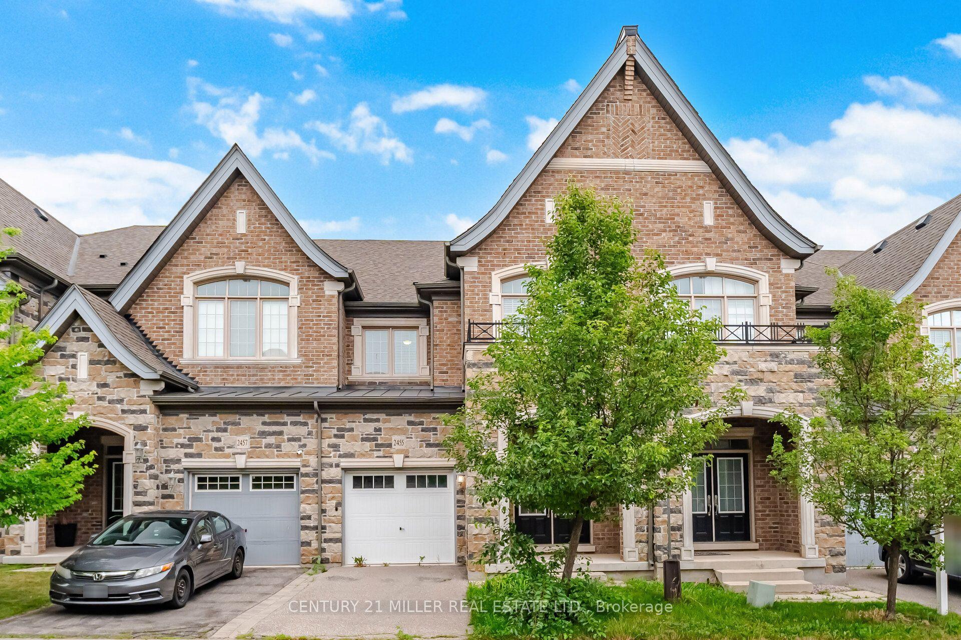 2455 Village Common, Oakville — Townhouse for lease, photo 1