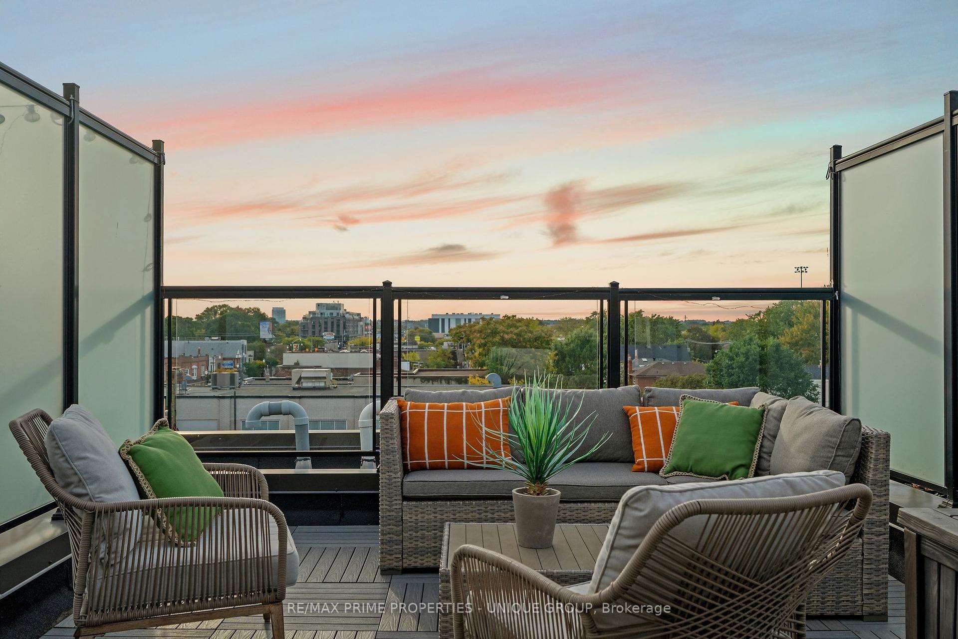 311 Gilmour Avenue, Toronto — Townhouse for sale, photo 1