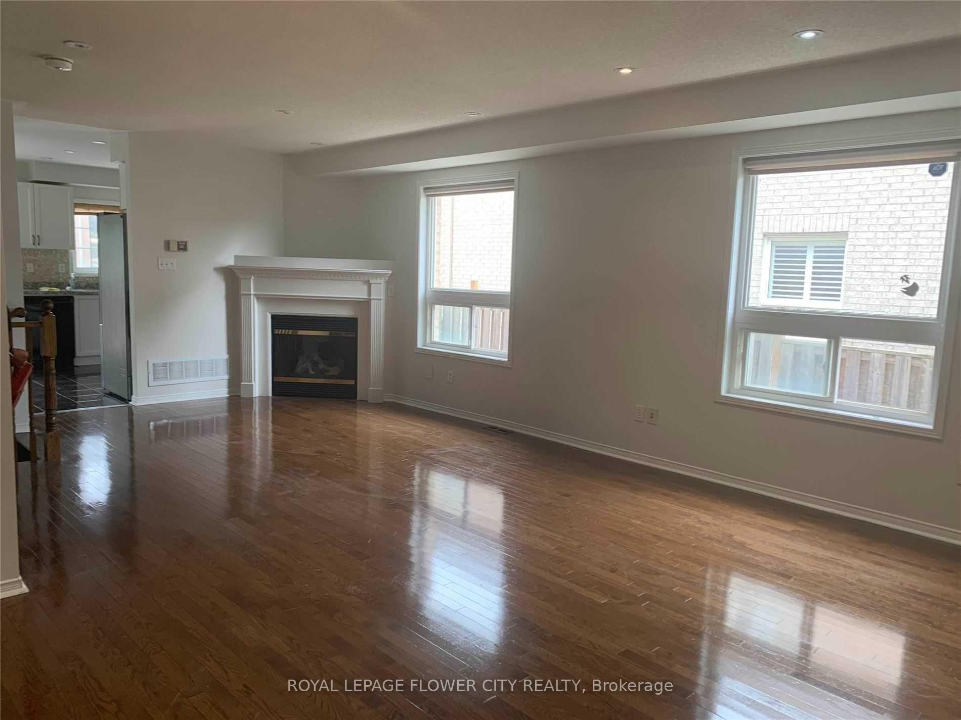 7227 Para Place Upper #Upper, Mississauga — Semi-Detached for lease, photo 1