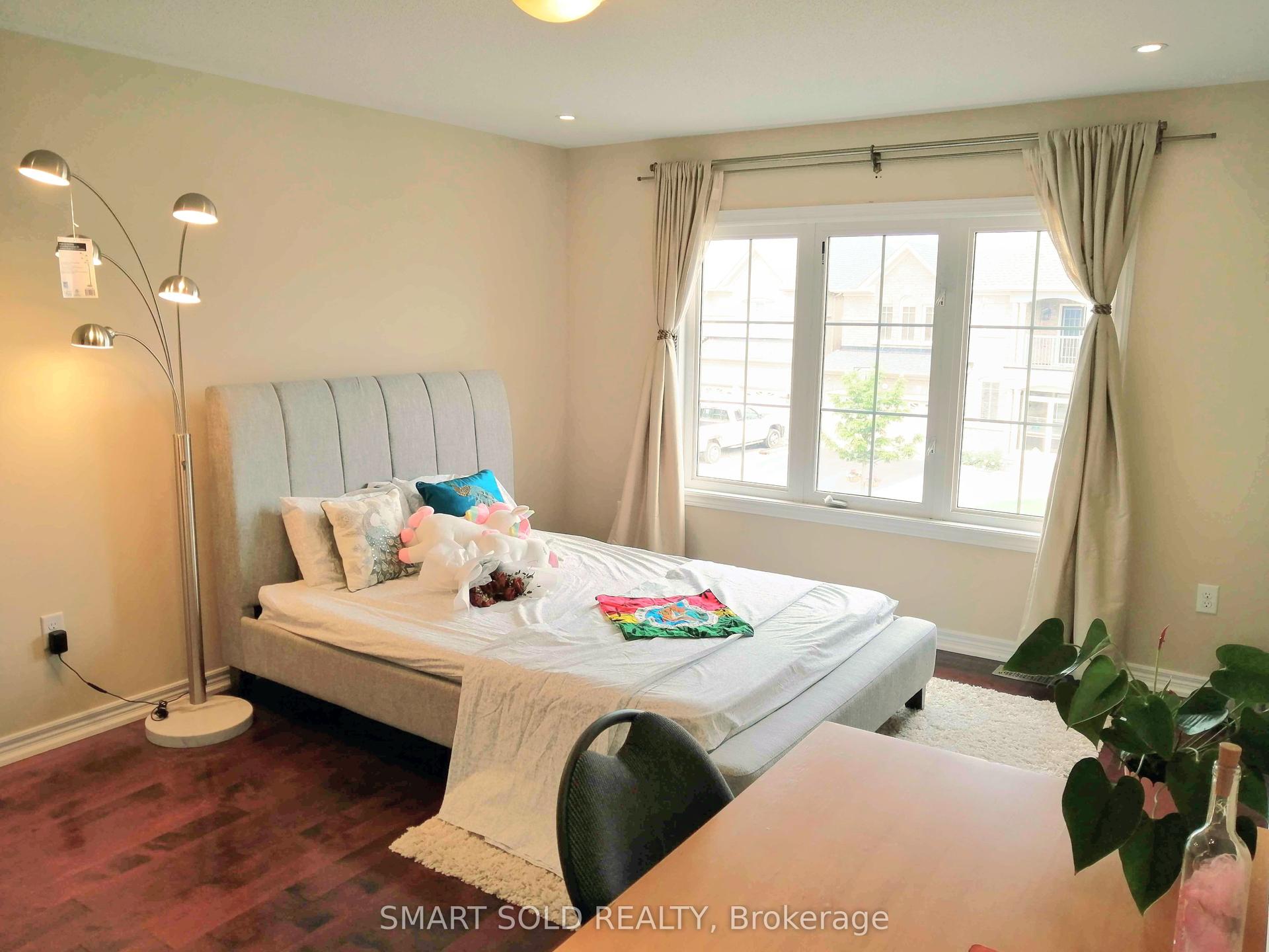 9 Martinau Drive — photo 1