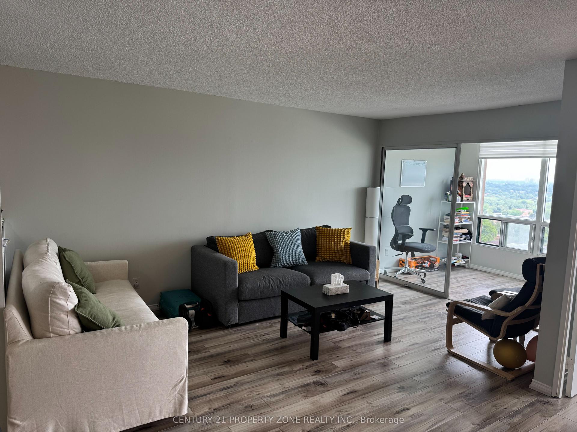 115 Hillcrest Avenue 2015 #2015 — photo 1
