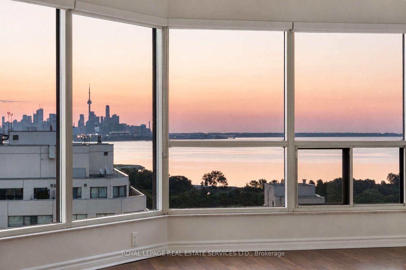 2269 Lake Shore Boulevard W 2105 #2105, Toronto — Condo for sale, photo 1