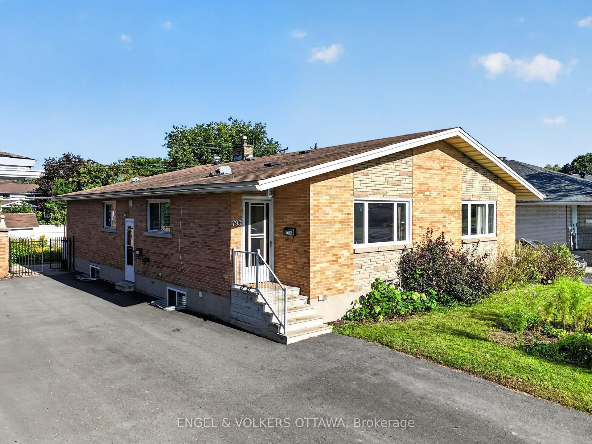 793 Trojan Avenue, Overbrook - Castleheights and Area — Semi-Detached for sale, photo 1