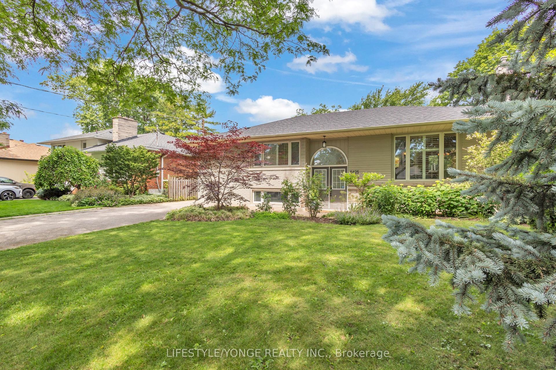 5425 Winston Road, Burlington — Detached for sale, photo 1