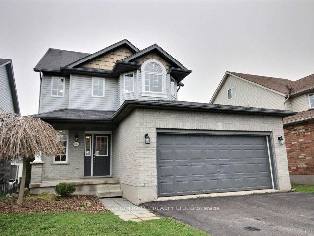 572 Simon Street — photo 1