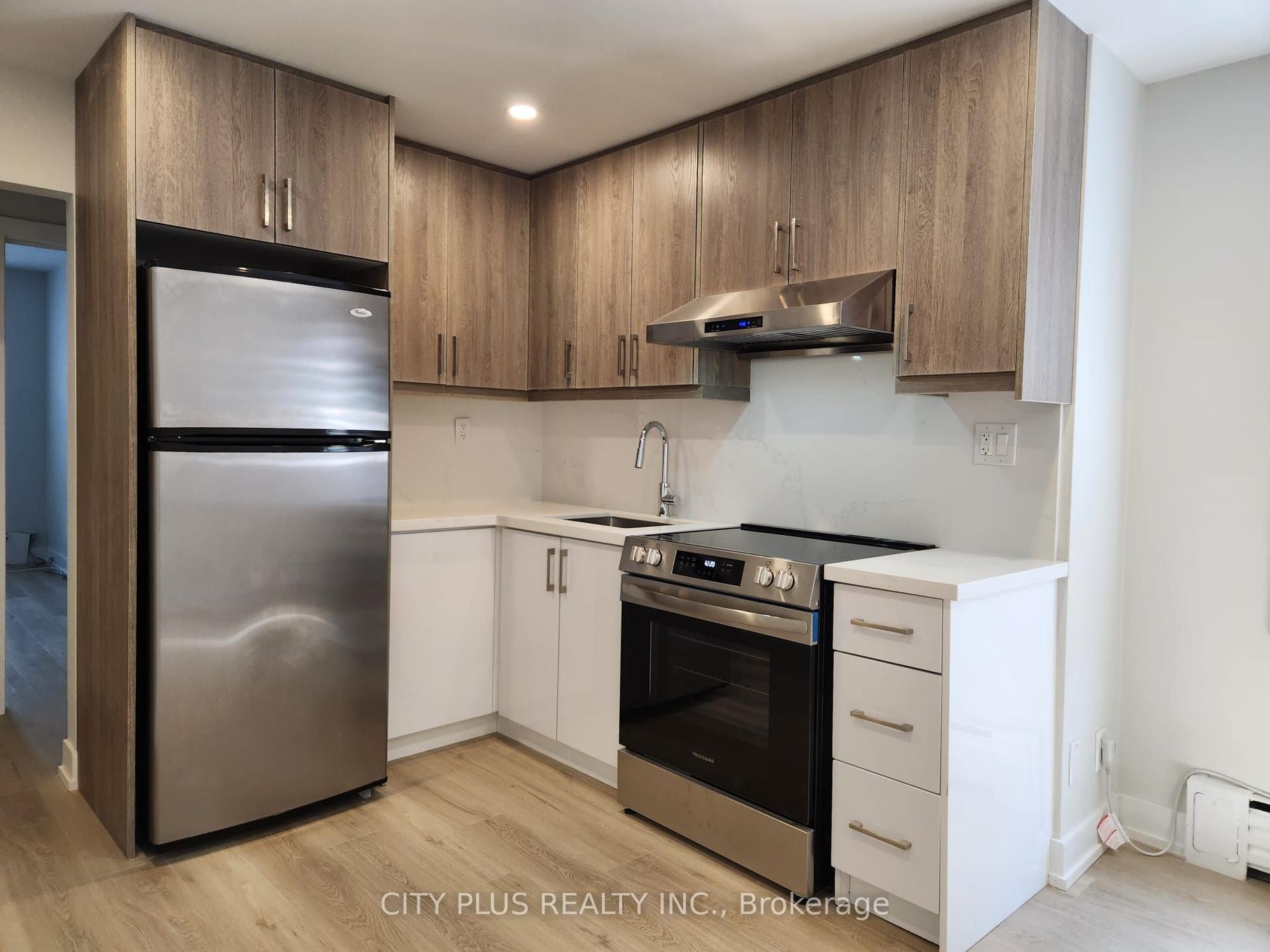 3547 Bathurst Street 2 #2, Toronto — Multiplex for lease, photo 1