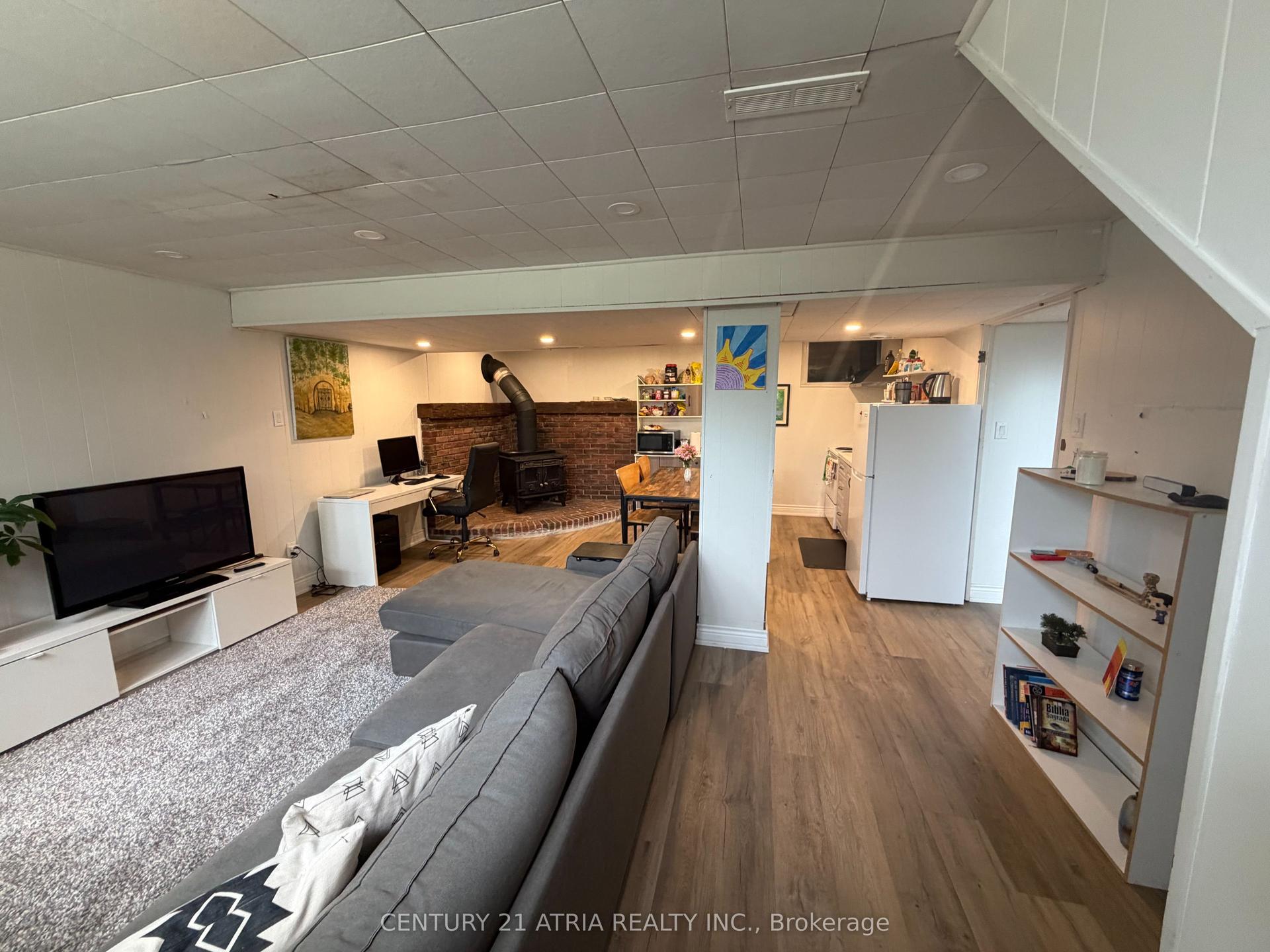 10 Iber Court — photo 1