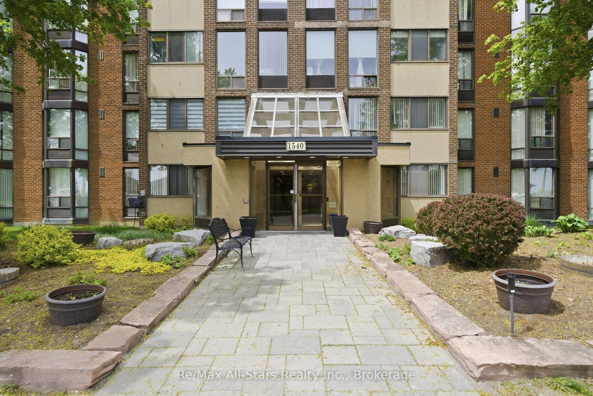 1540 Pickering Parkway 301 #301 — photo 1