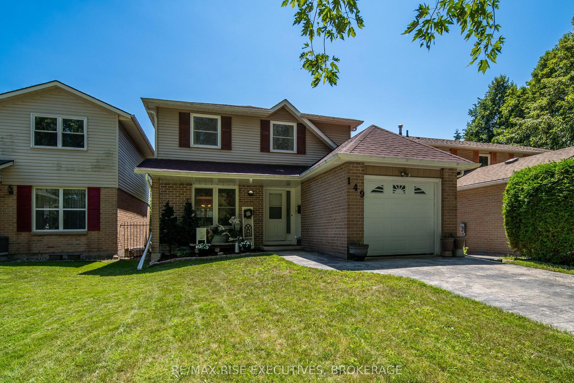 149 Grenadier Drive, Kingston — Detached for sale, photo 1