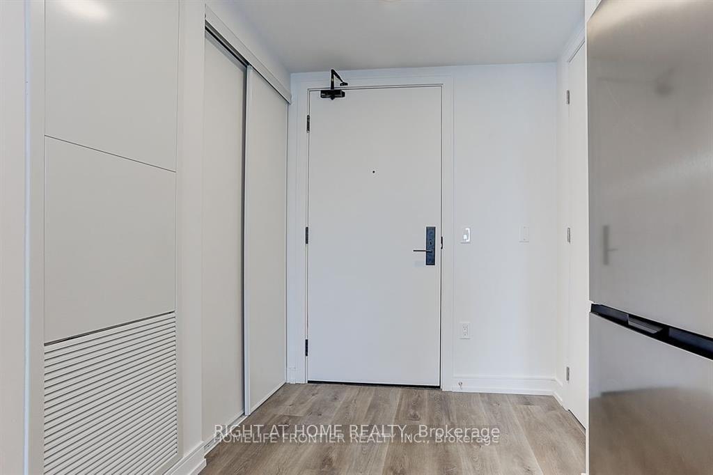 1 Jarvis Street 433 #433 — photo 1