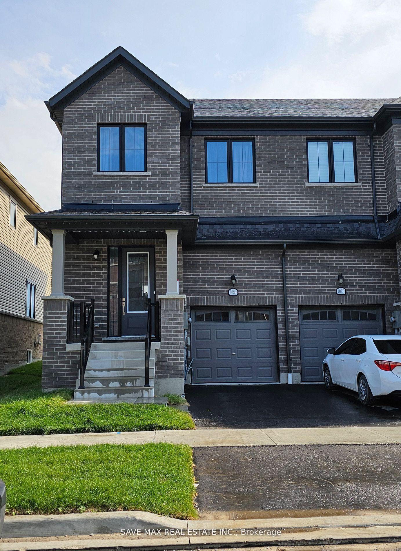1084 lockie Drive, Oshawa — Townhouse for lease, photo 1