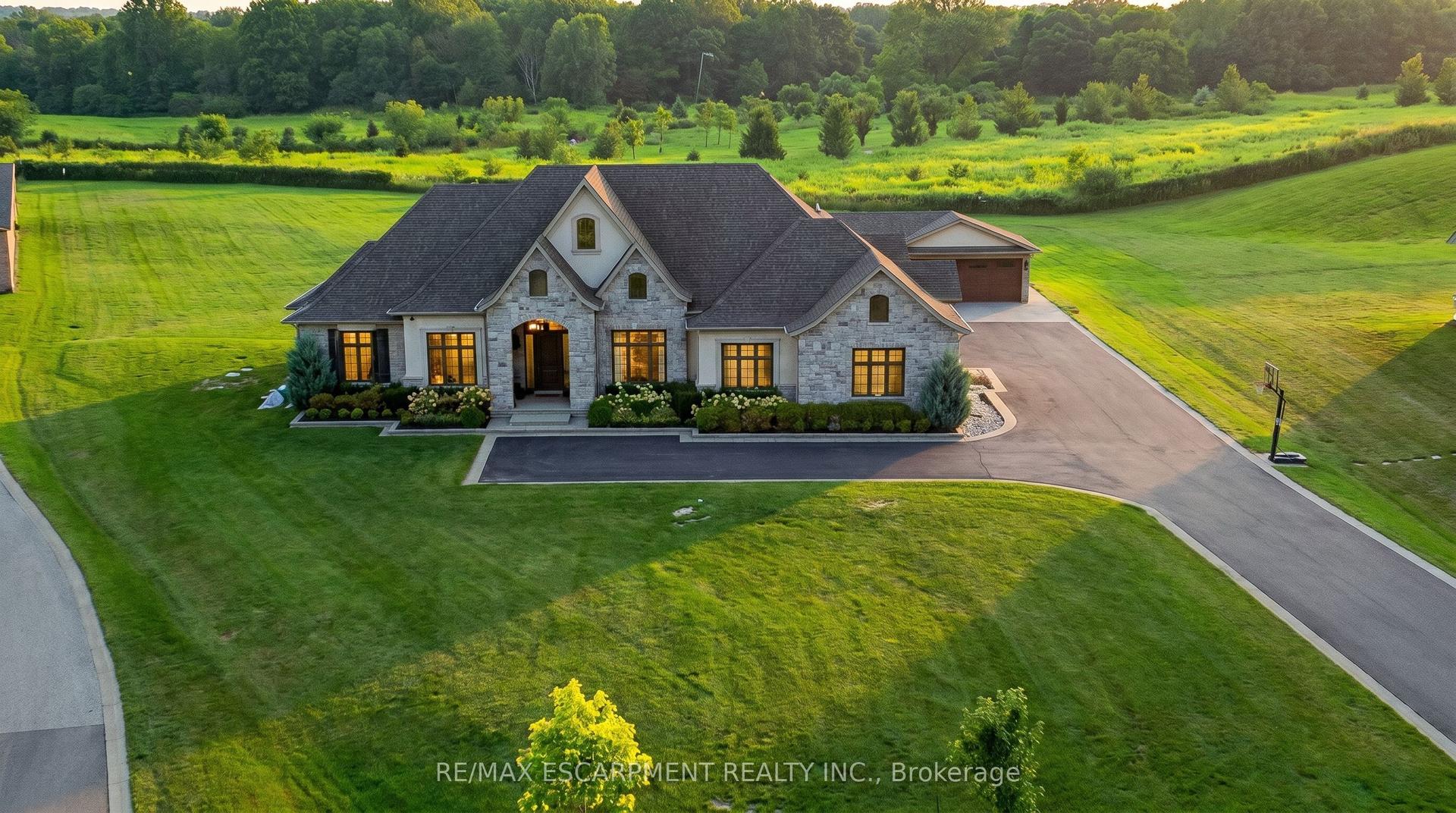 55 Tews Lane — photo 1