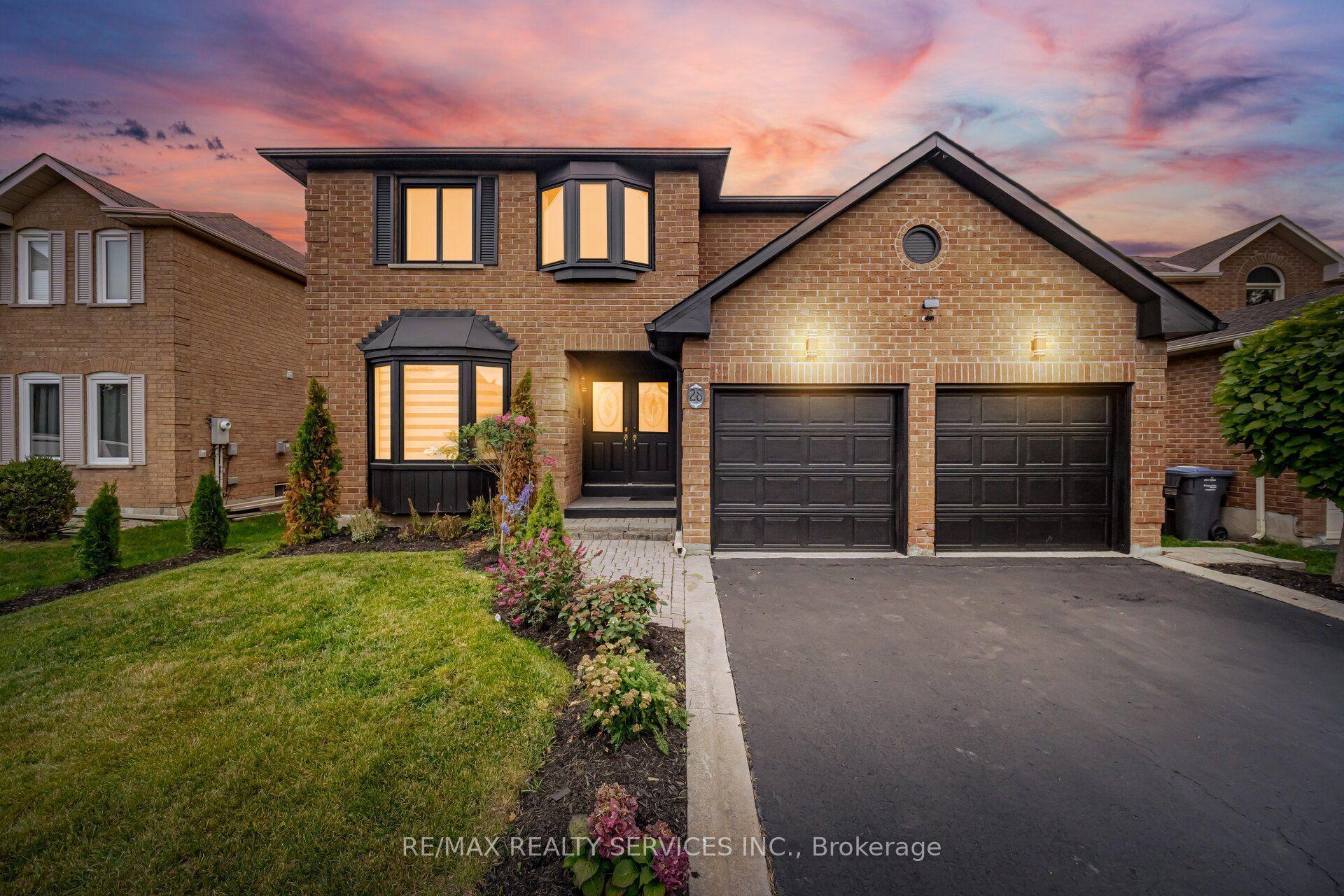 28 Corkett Drive, Brampton — Detached for sale, photo 1
