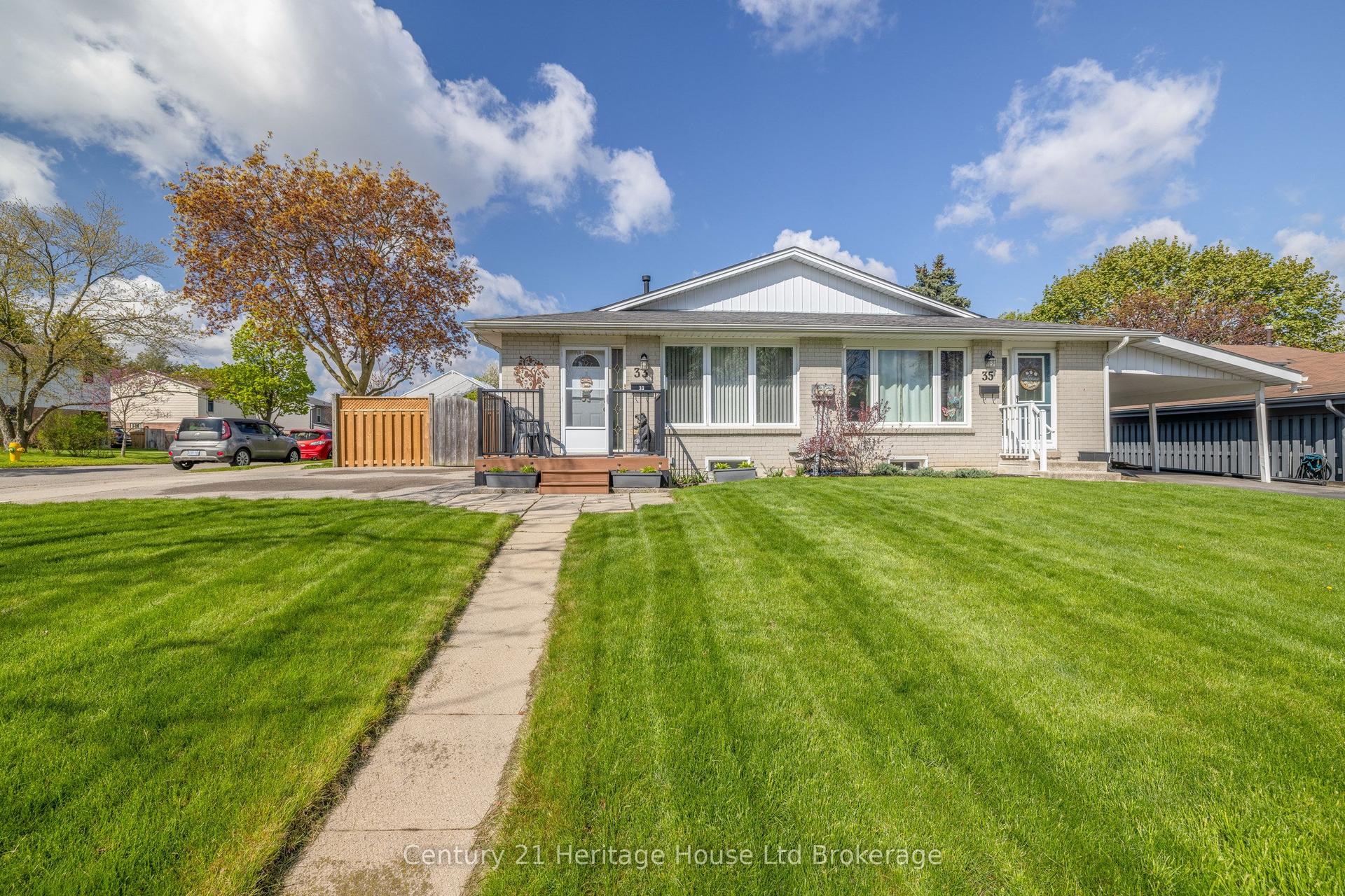 33 Inverness Street, Brantford — Semi-Detached for sale, photo 1